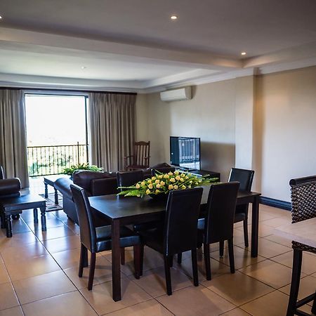 Royal Solwezi Hotel Esterno foto