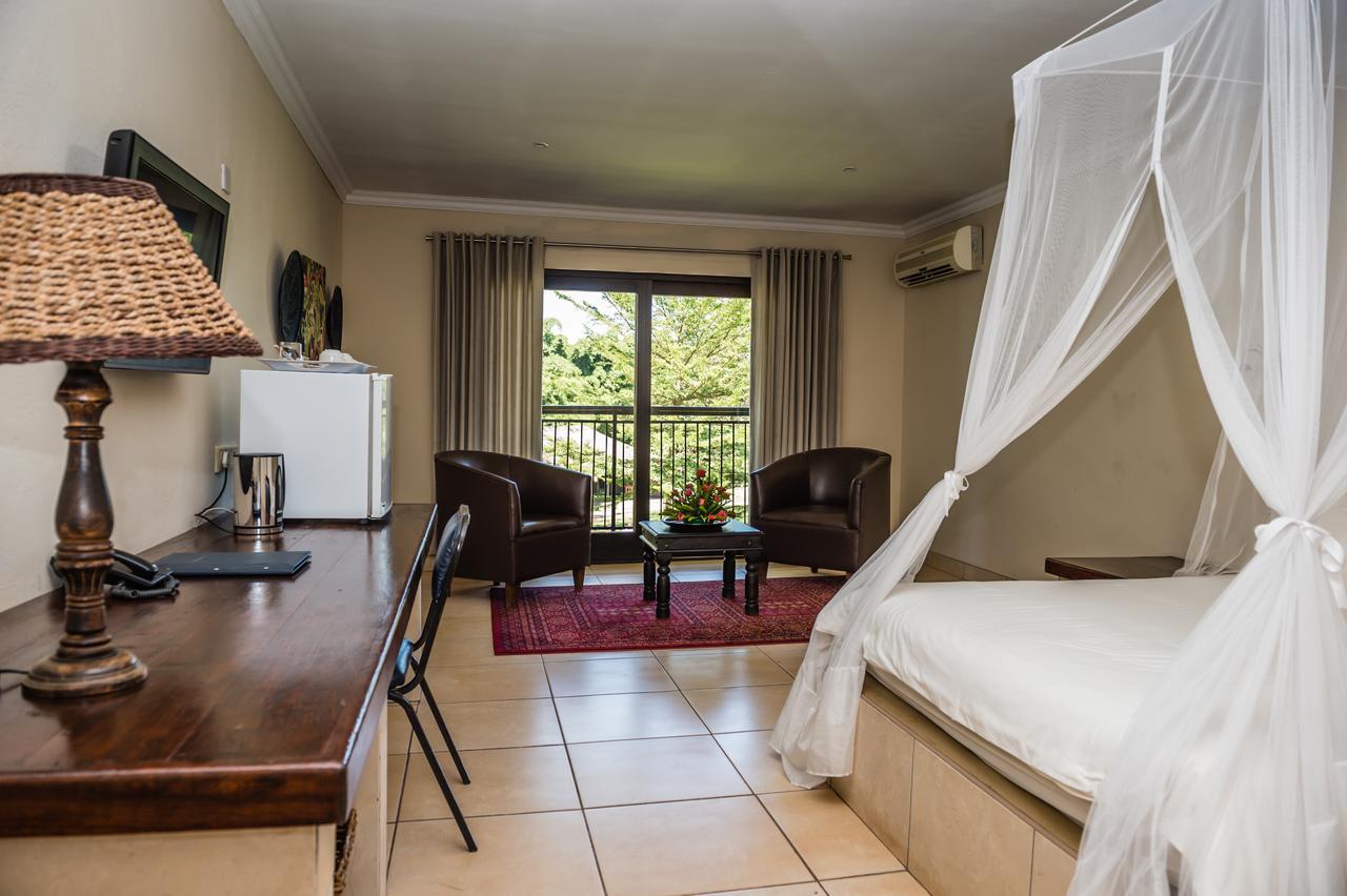 Royal Solwezi Hotel Esterno foto