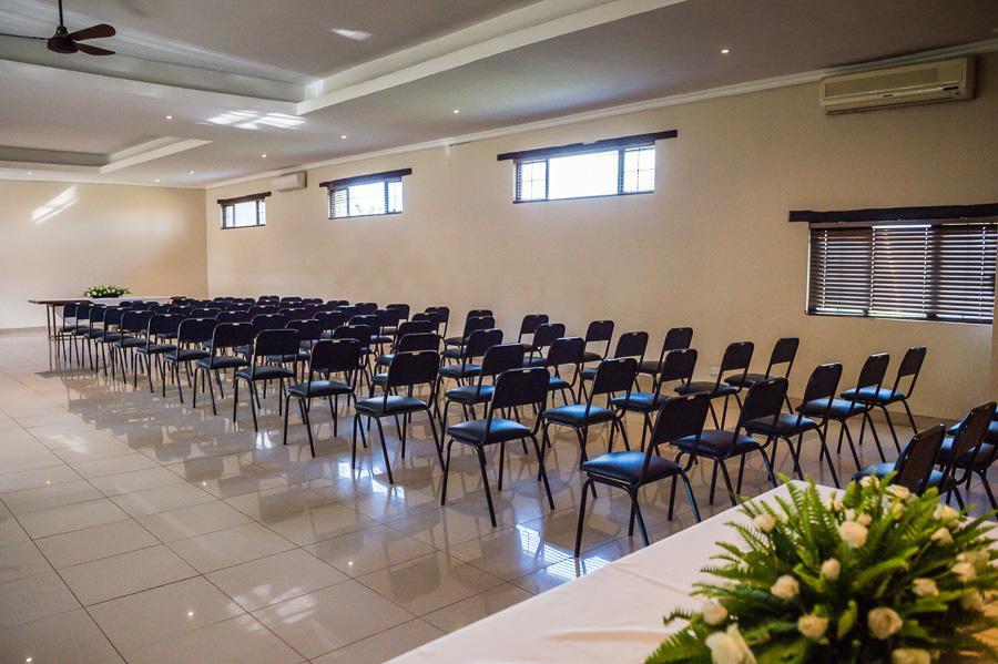 Royal Solwezi Hotel Esterno foto