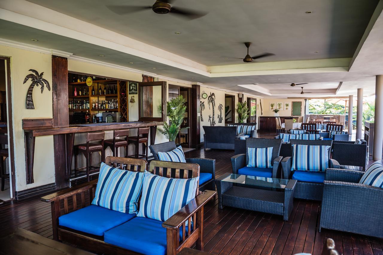 Royal Solwezi Hotel Esterno foto